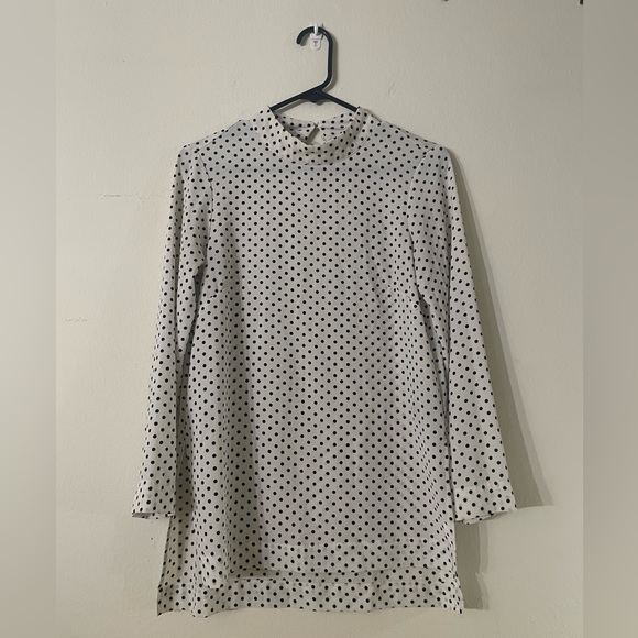 H&M Size 4 Mock Neck Polka Dot Print Blouse - Picture 1 of 3